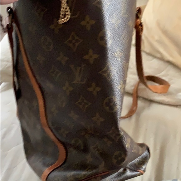 Louis Vuitton LV monagram shopping tote. - Picture 8 of 8